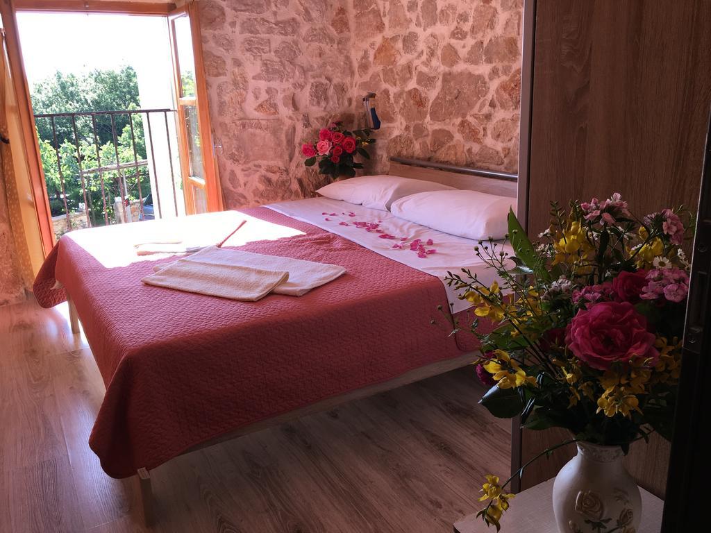 מאלינסקה Holiday Home Rasopas מראה חיצוני תמונה