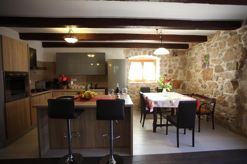 מאלינסקה Holiday Home Rasopas מראה חיצוני תמונה